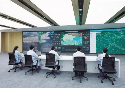 实景三维为陕西秦岭；げ迳稀笆滞场