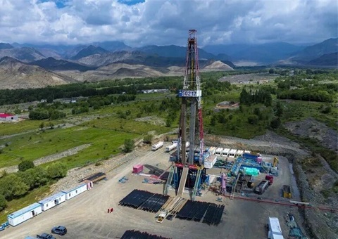 新疆加快推动柴窝堡凹陷北缘油气勘探，有望形成大型油气田